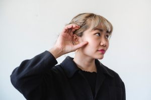 Na czym polega korekta odstających uszu?